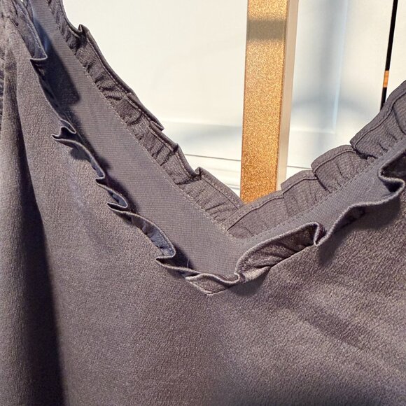 🩶 Dark Gray Ruffle Trim Camisole | Express | Size S - Picture 3 of 9